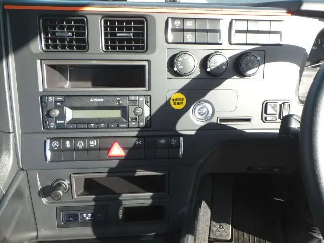 三菱 スーパーグレート 2RG-FP84VDR(2WD)の写真22