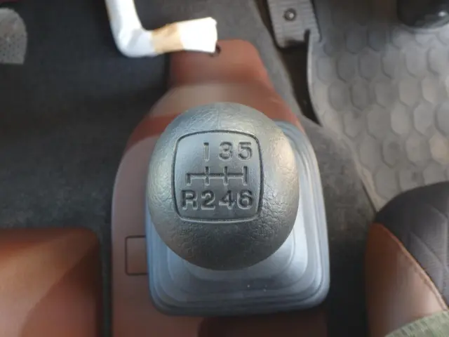 日野 レンジャー 2KG-FJ2ACA(2WD)の写真22