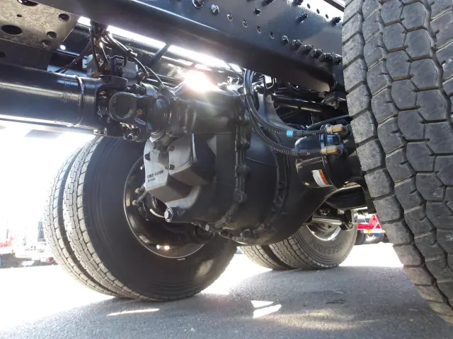 日野 プロフィア 2DG-FS1AJE(6x4)の写真15