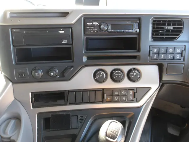 ＵＤ クオン 2PG-GK5DAB(2WD)の写真22