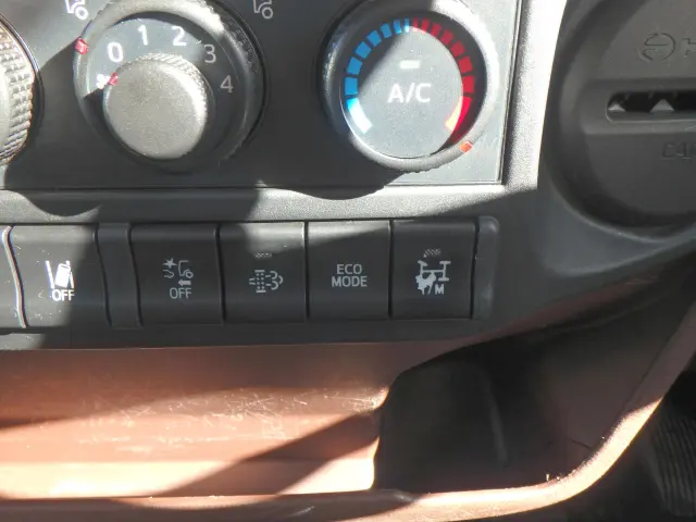 日野 レンジャー 2KG-FC2ABA(2WD)の写真22