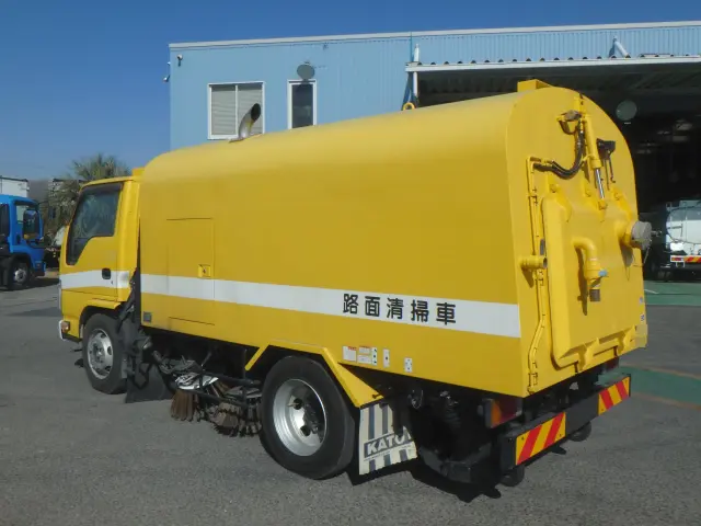 いすゞ エルフ TPG-NKR85N(2WD)の写真2