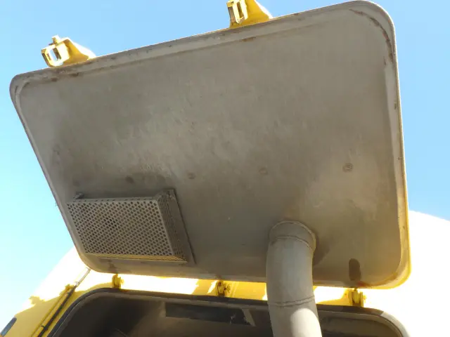 いすゞ エルフ TPG-NKR85N(2WD)の写真9