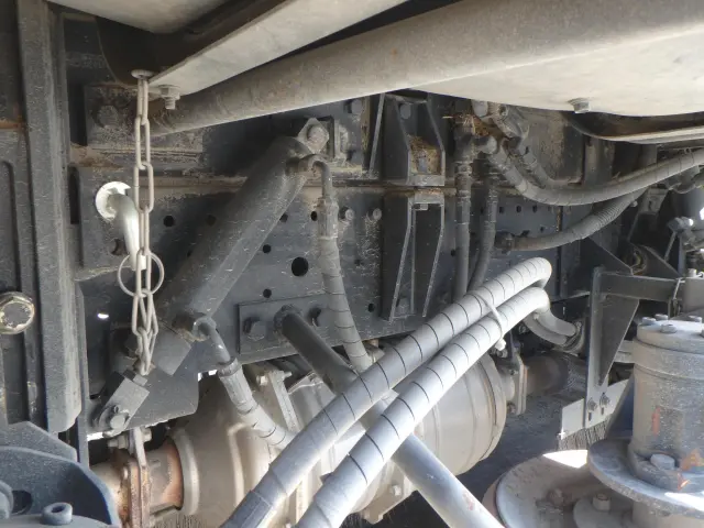 いすゞ エルフ TPG-NKR85N(2WD)の写真14