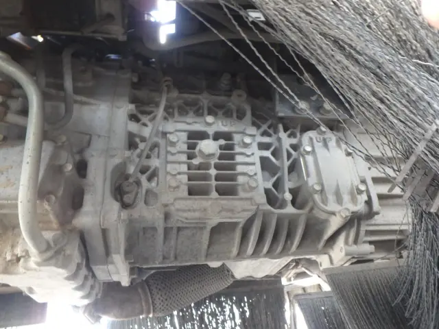 いすゞ エルフ TPG-NKR85N(2WD)の写真16