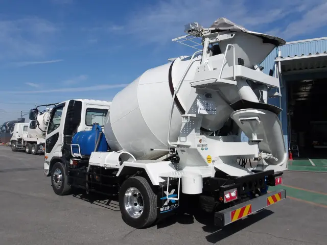 三菱 ファイター 2KG-FK72FZ(2WD)の写真2