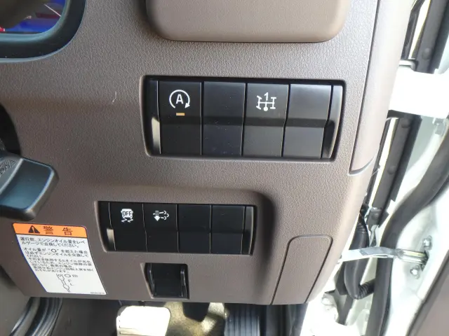 三菱 キャンター 2RG-FEAV0(2WD)の写真22