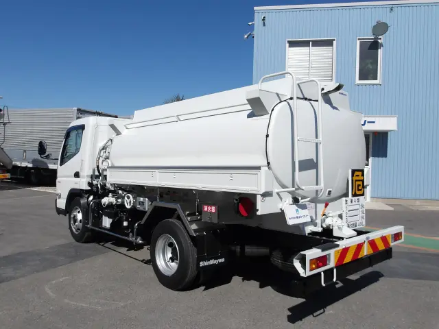 三菱 キャンター 2PG-FEB90(2WD)の写真2