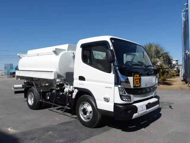 三菱 キャンター 2PG-FEB90(2WD)の写真3