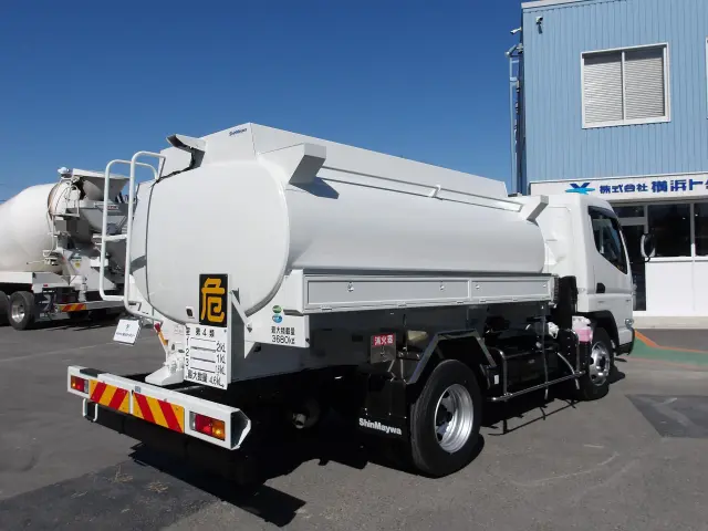 三菱 キャンター 2PG-FEB90(2WD)の写真4