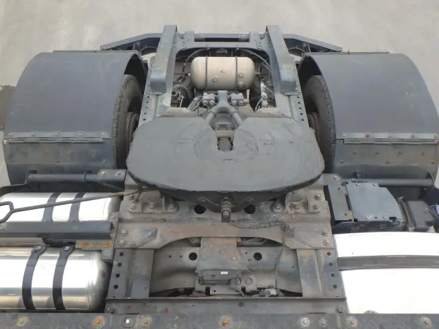 日野 プロフィア QPG-SH1EDDG(2WD)の写真7