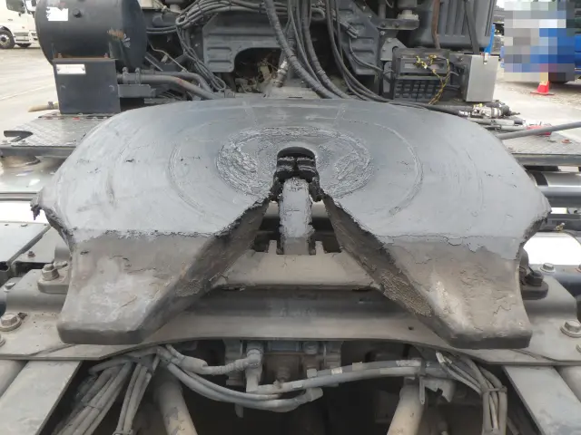 日野 プロフィア QPG-SH1EDDG(2WD)の写真9