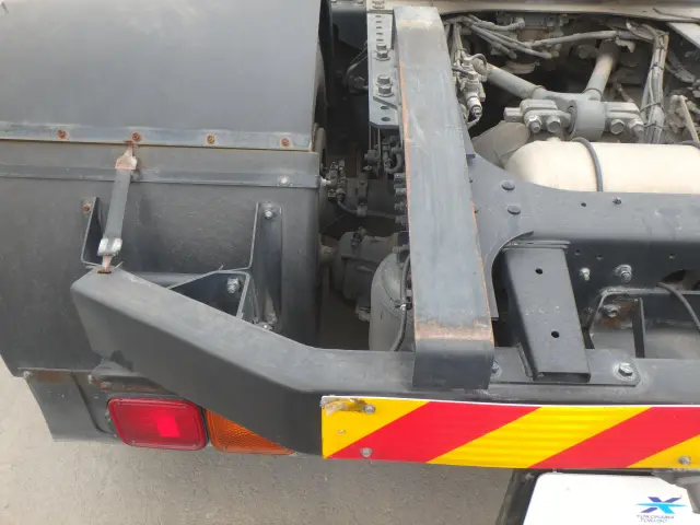 日野 プロフィア QPG-SH1EDDG(2WD)の写真11