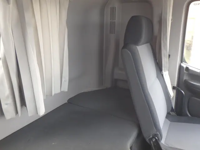 日野 プロフィア QPG-SH1EDDG(2WD)の写真20