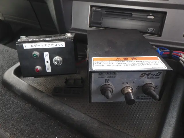 日野 プロフィア QPG-SH1EDDG(2WD)の写真24