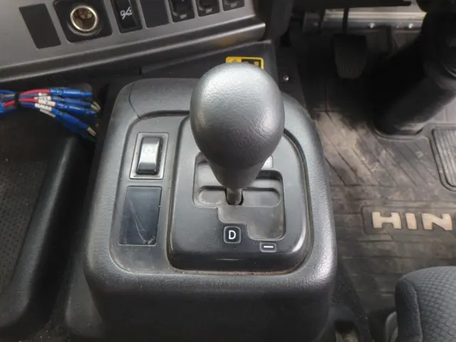 日野 プロフィア QPG-SH1EDDG(2WD)の写真26