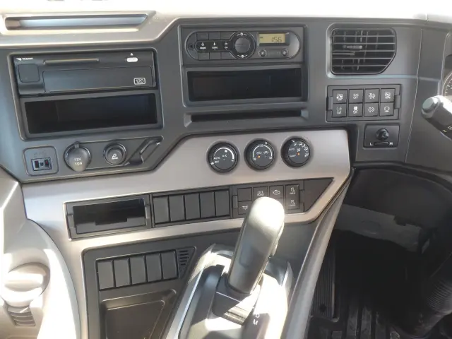 ＵＤ クオン 2PG-GK5AAB(2WD)の写真22