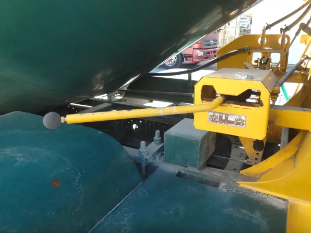 三菱 ファイター QKG-FK72FZ(2WD)の写真6