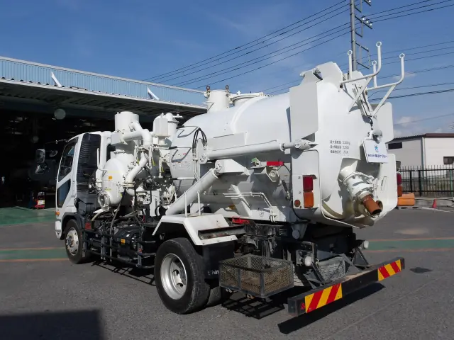 三菱 ファイター TKG-FK72FY(2WD)の写真2