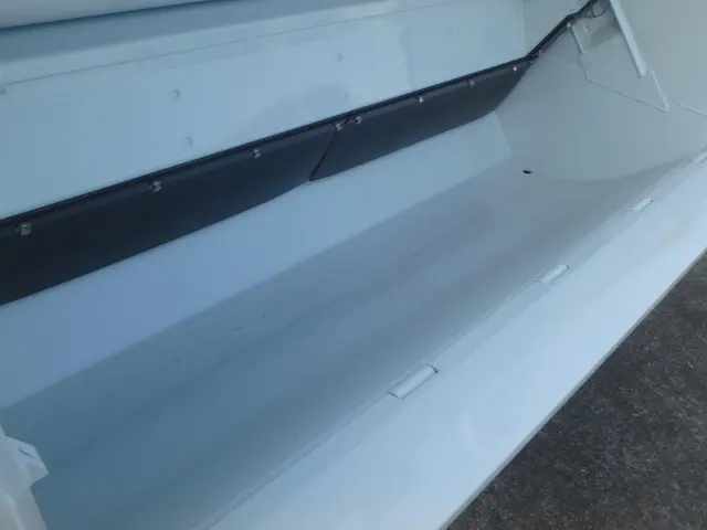 三菱 キャンター 2PG-FEB90(2WD)の写真10