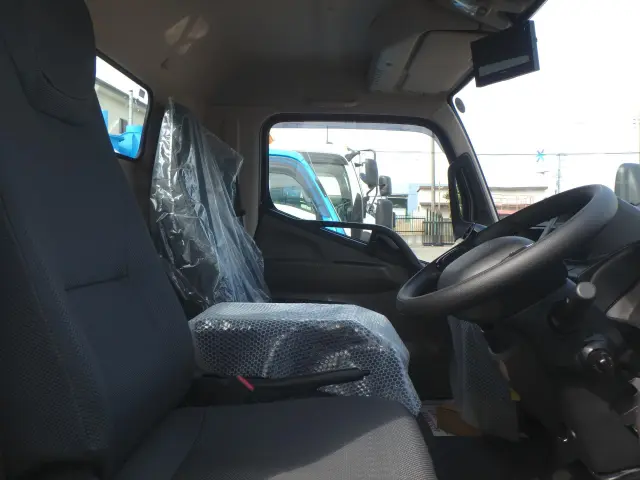 三菱 キャンター 2PG-FEB90(2WD)の写真19