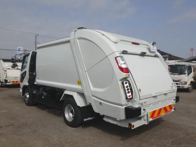 三菱 ファイター 2KG-FK72F(2WD)の写真2