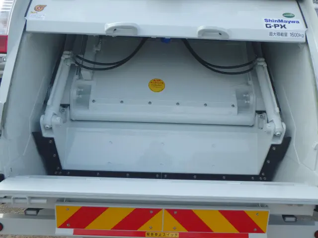 三菱 ファイター 2KG-FK72F(2WD)の写真9