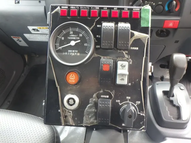 いすゞ エルフ TPG-NMR85N(2WD)の写真24
