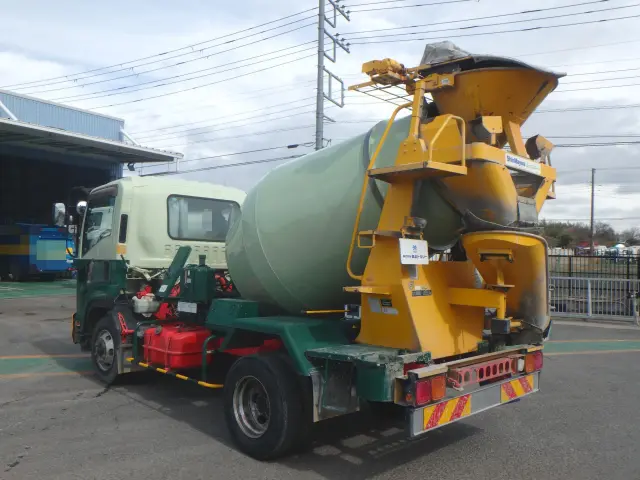 いすゞ フォワード TKG-FRR90S2(2WD)の写真2