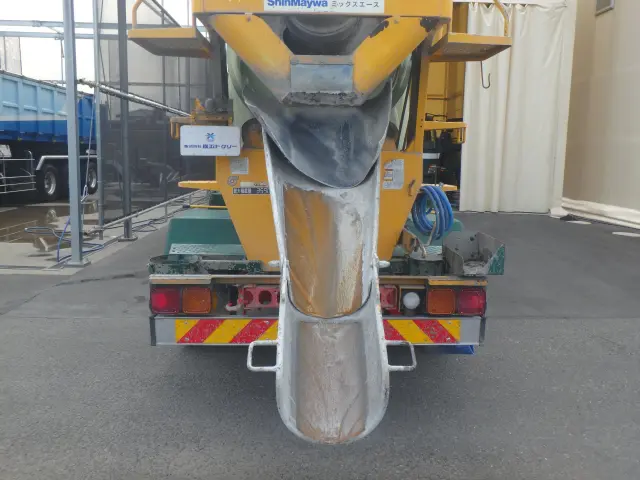 いすゞ フォワード TKG-FRR90S2(2WD)の写真12