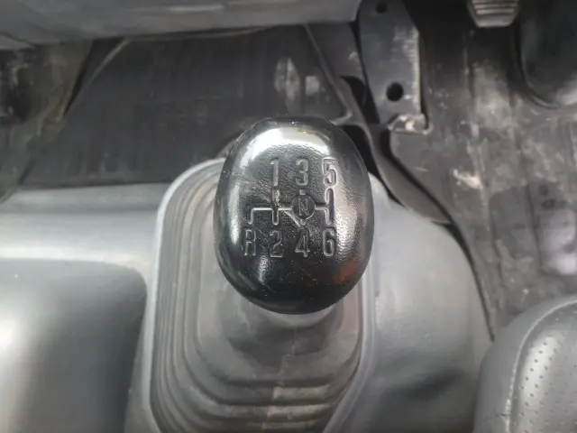 いすゞ フォワード TKG-FRR90S2(2WD)の写真22