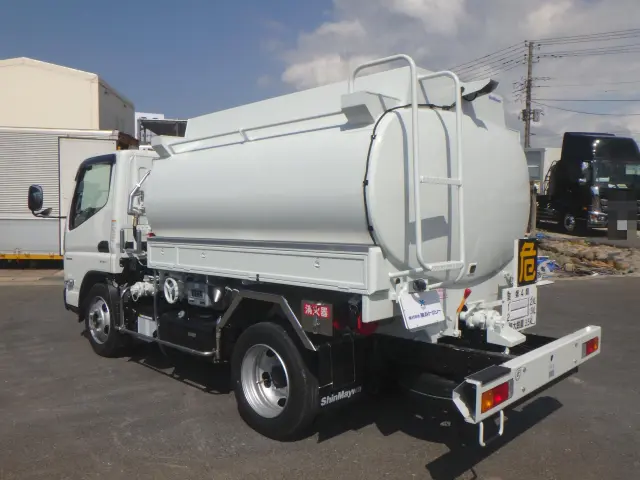 三菱 キャンター 2RG-FGA50(4WD)の写真2