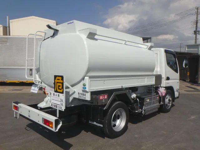 三菱 キャンター 2RG-FGA50(4WD)の写真4
