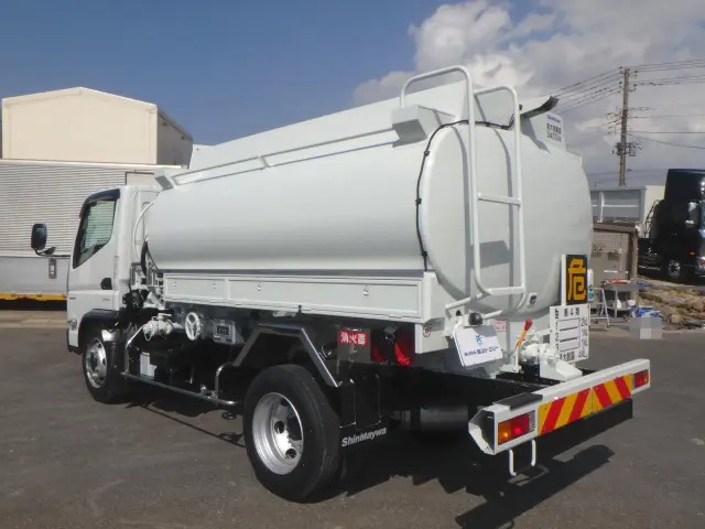 三菱 キャンター 2PG-FEA80(2WD)の写真2