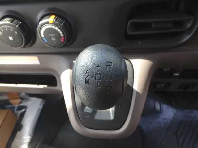 三菱 キャンター 2PG-FEA80(2WD)の写真24