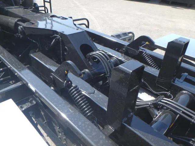 三菱 キャンター 2PG-FEBS0(2WD)の写真10