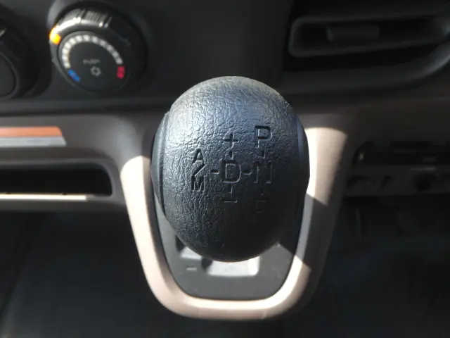 三菱 キャンター 2PG-FEBS0(2WD)の写真23