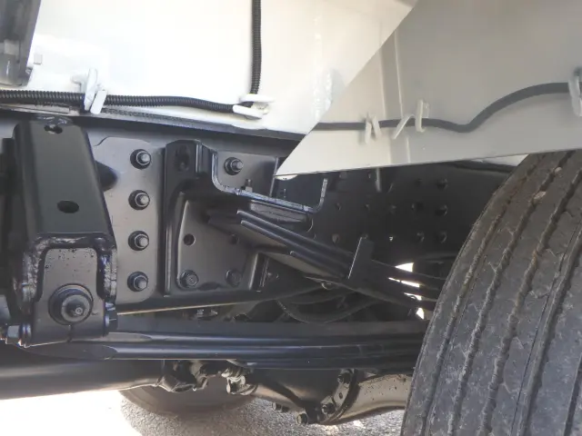 三菱 キャンター 2PG-FEB90(2WD)の写真14