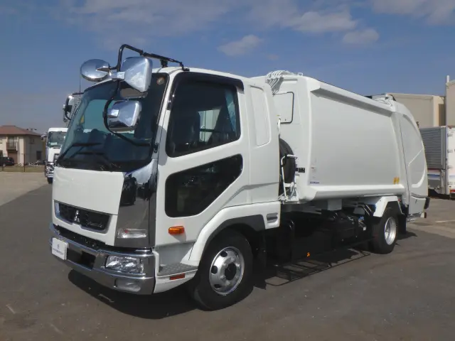 三菱 ファイター 2KG-FK62F(2WD)の写真1
