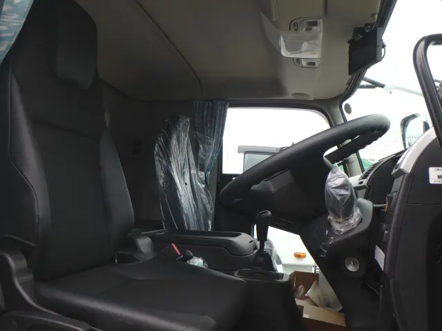 三菱 ファイター 2KG-FK62F(2WD)の写真19