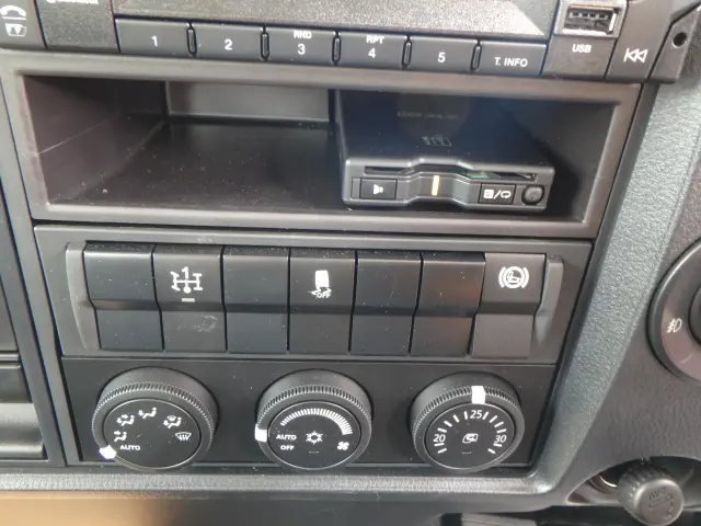 三菱 ファイター 2KG-FK62F(2WD)の写真22
