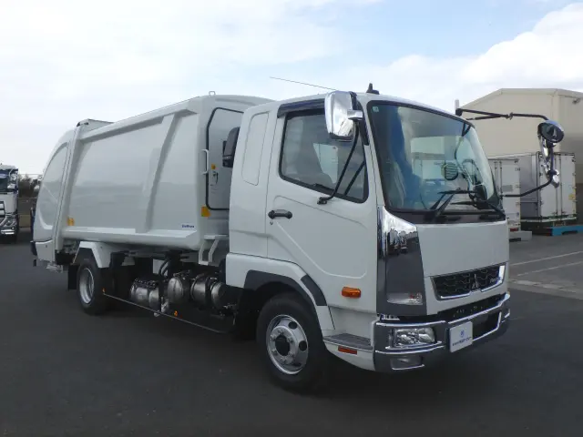 三菱 ファイター 2KG-FK62F(2WD)の写真3