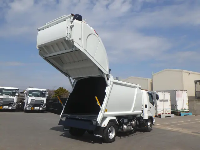 三菱 ファイター 2KG-FK72F(2WD)の写真5