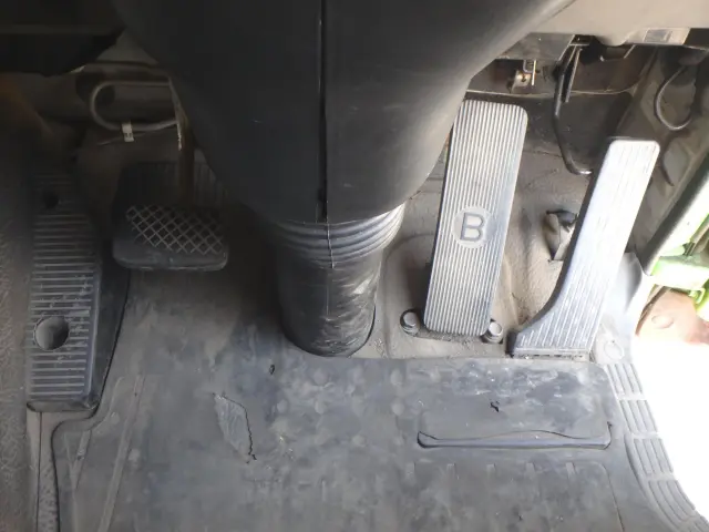 いすゞ ギガ QKG-CYG77AM(その他)の写真23