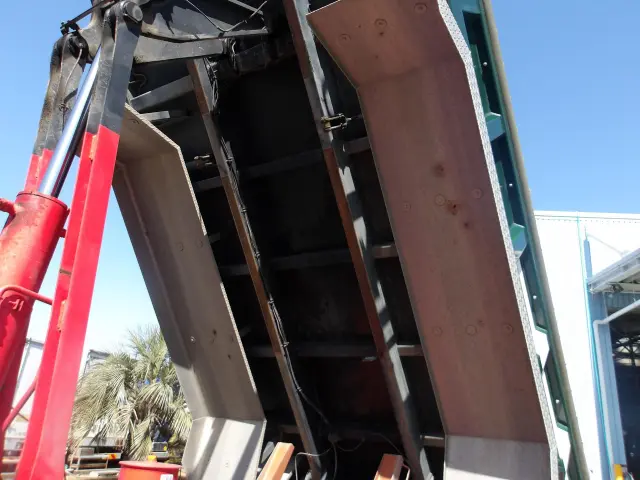 日野 プロフィア 2DG-FS1AGA(6x4)の写真7