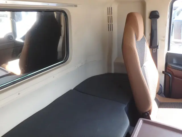 日野 プロフィア 2DG-FS1AGA(6x4)の写真19