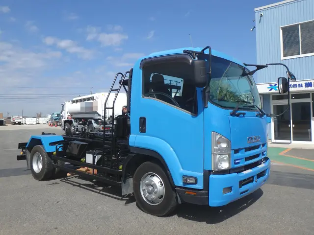 いすゞ フォワード TKG-FRR90S2(2WD)の写真3