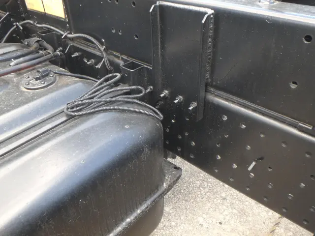 いすゞ フォワード TKG-FRR90S2(2WD)の写真13