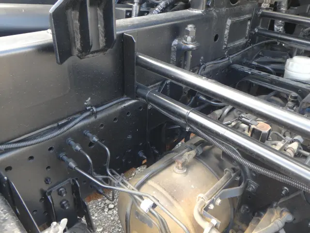 いすゞ フォワード TKG-FRR90S2(2WD)の写真14