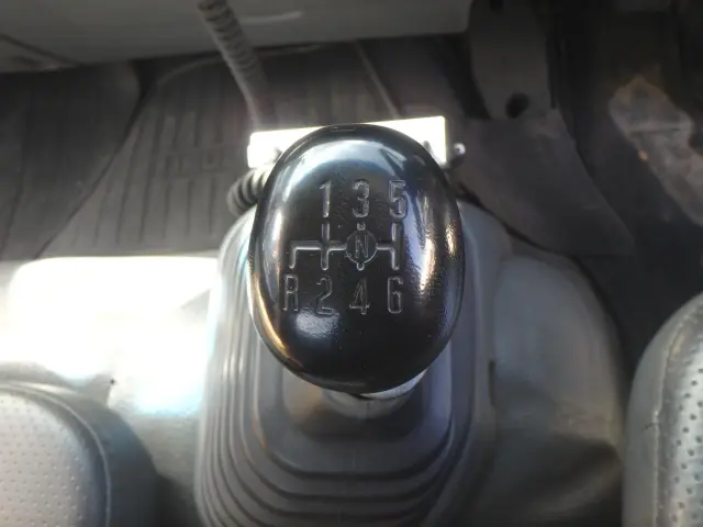 いすゞ フォワード TKG-FRR90S2(2WD)の写真24